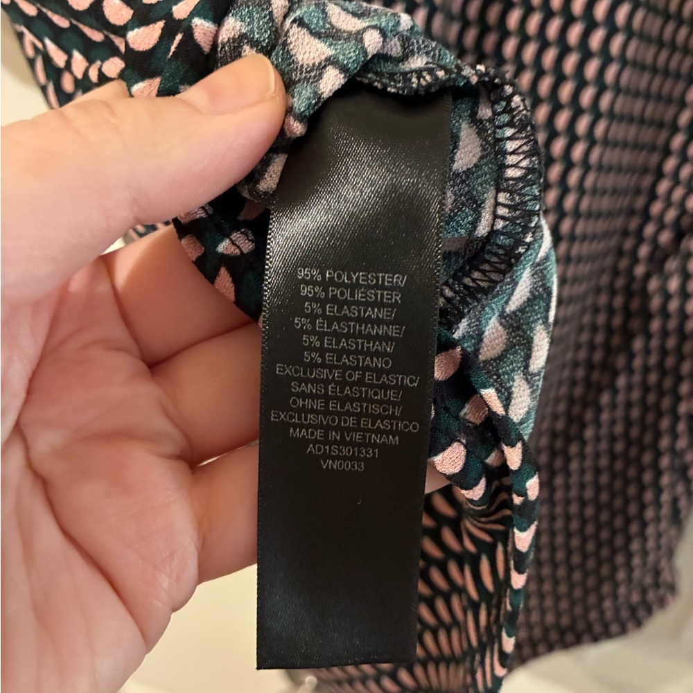Adrianna Papell Black and White Patterned Blouse - Picture 6 of 8